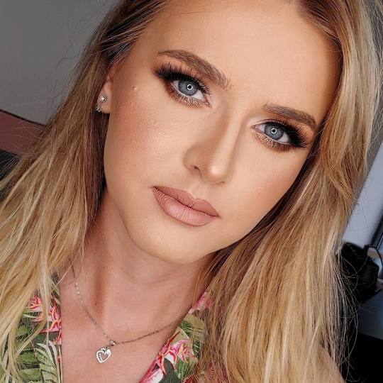 Gloss studio #nis Make-up / šminkanje Profesionalno šminkanje