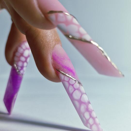 Magic Story Studio #novisad Izlivanje noktiju Izlivanje noktiju dual formama - extremne dužine