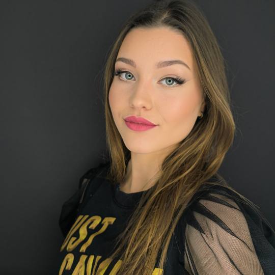 ElenA Studio #novisad Make-up / šminkanje Profesionalno šminkanje Profesionalno šminkanje za sve 