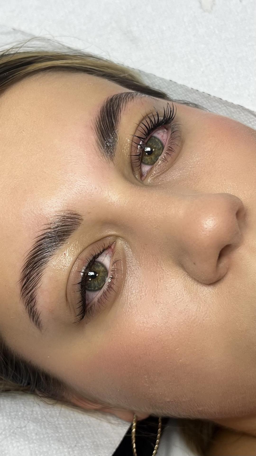 Lash + brow lift - Artist Alex Studio, Niš Obrve Lice Obrve, Niš, Medijana