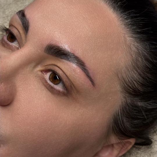 Aora #novisad Obrve Brow lift