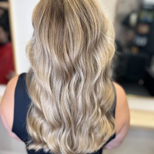 Milica Kukolj #novisad Ombre, sombre, balayage Balayage / ombre preliv šišanje feniranje i tretman
