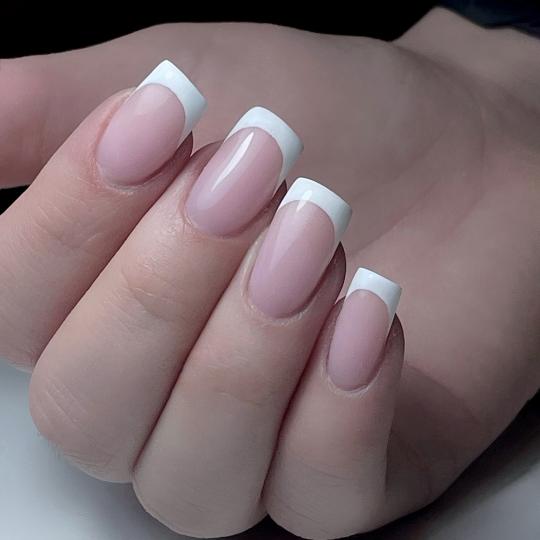 Nails Studio #beograd Izlivanje noktiju Izlivanje noktiju gelom - M dužina