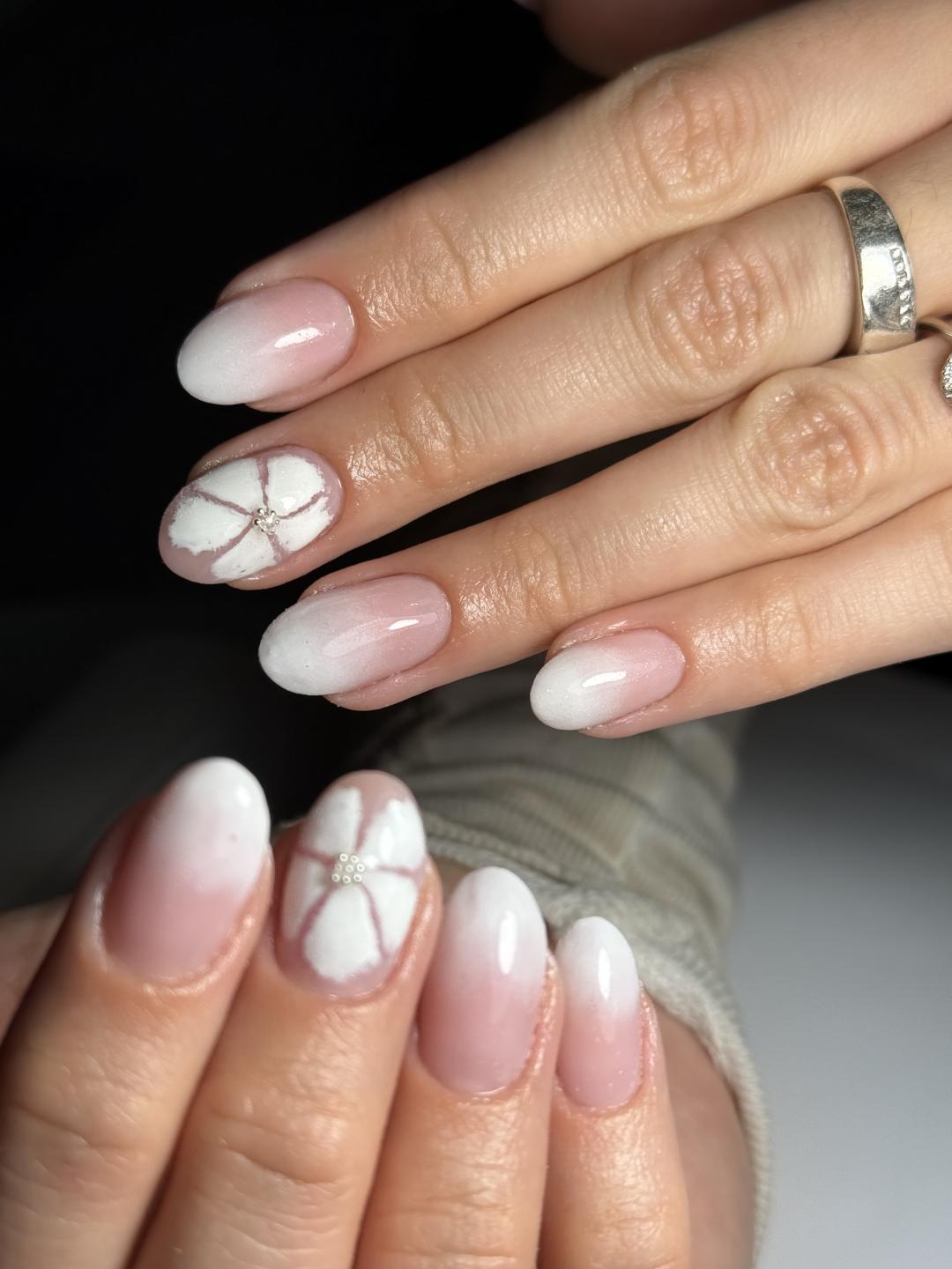 Korekcija noktiju - S dužina - The Maya, Beograd Korekcija noktiju Nokti Korekcija noktiju, Beograd, Zemun Gornji grad, Zemun polje, Altina, Galenika, Batajnica