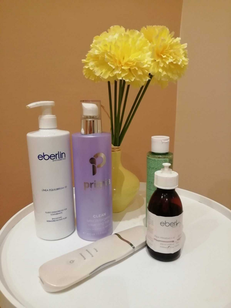 TIHA klub #beograd Radiotalasni i ultrazvučni tretmani Ultrazvučno čišćenje lica + vitaminski serum + maska za lice - za dame