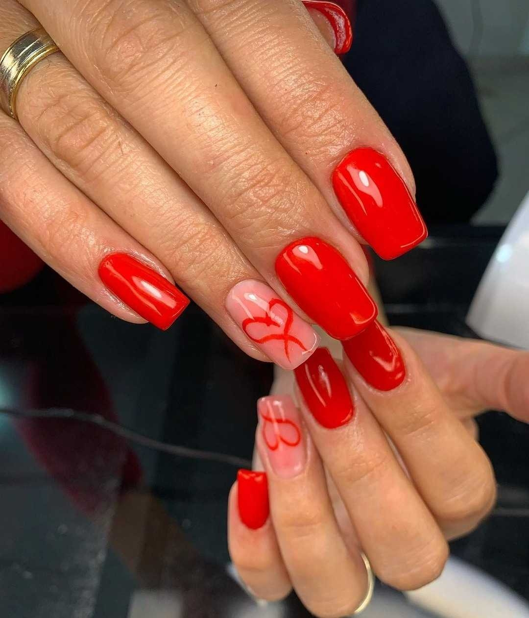 Salon Celebrity Lauren #beograd Izlivanje noktiju Izlivanje noktiju gelom - M dužina