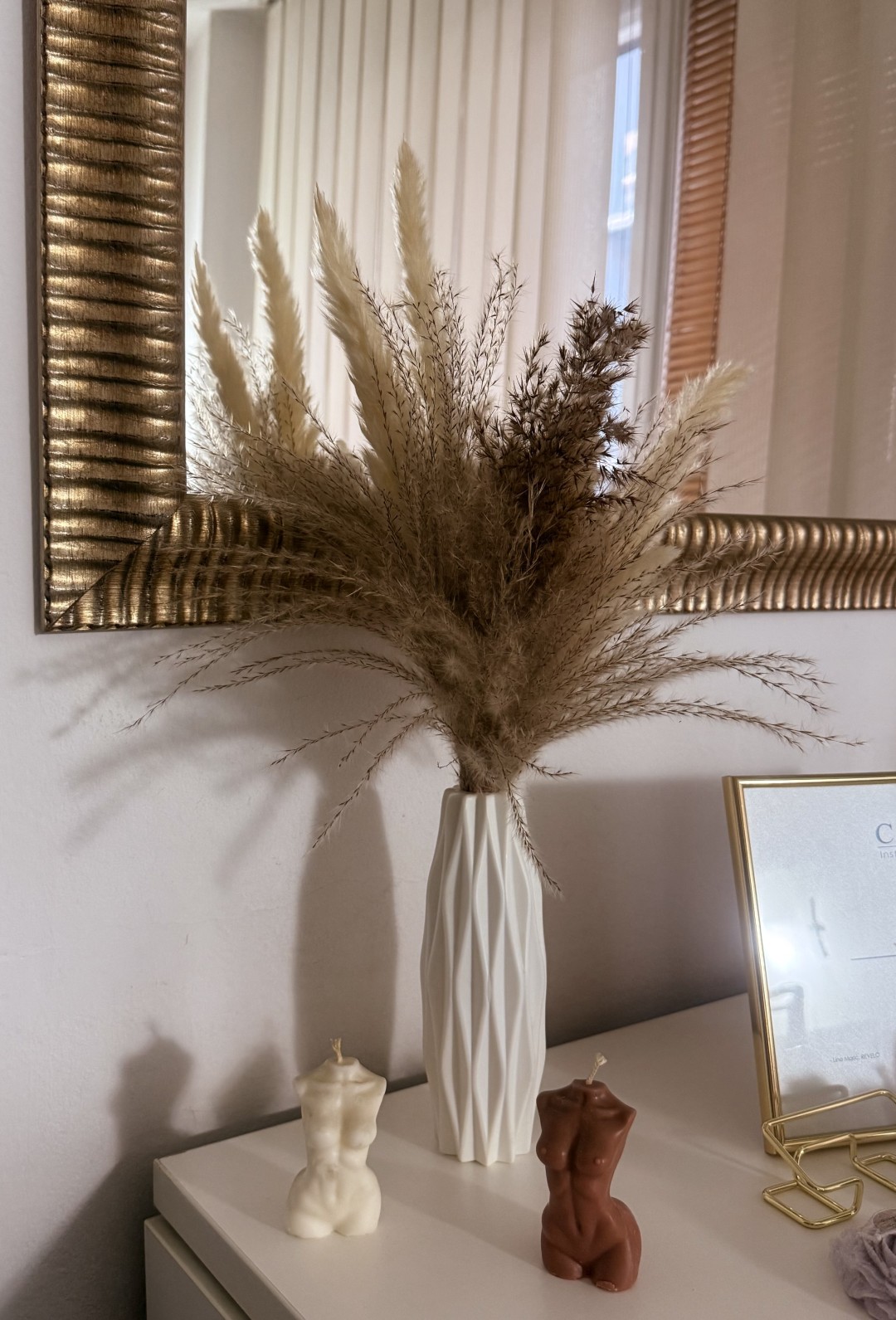 Studio Modesty - T - Almond #beograd
