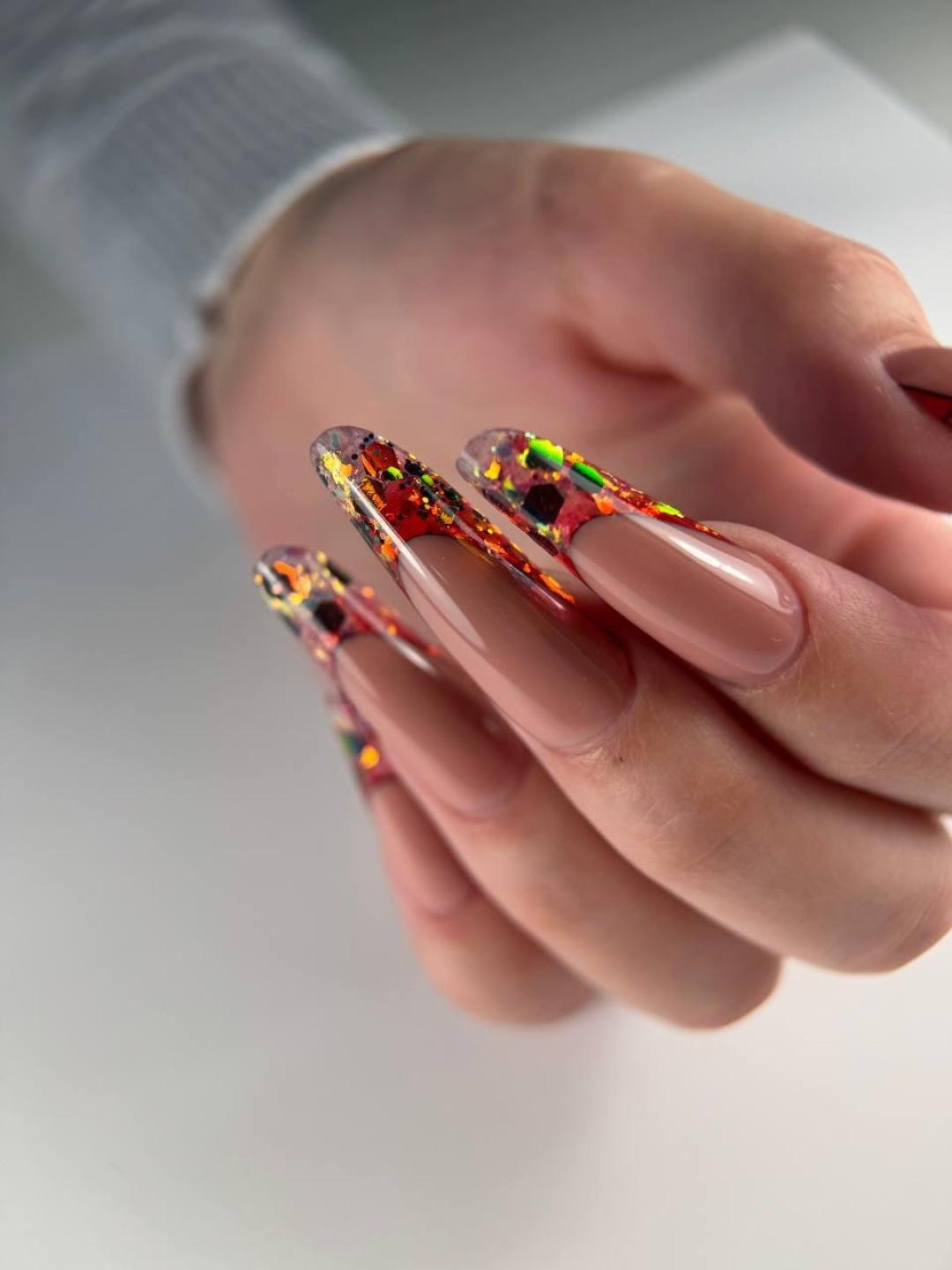 Aj Beauty Centar #pancevo Izlivanje noktiju Izlivanje noktiju gelom - L dužina