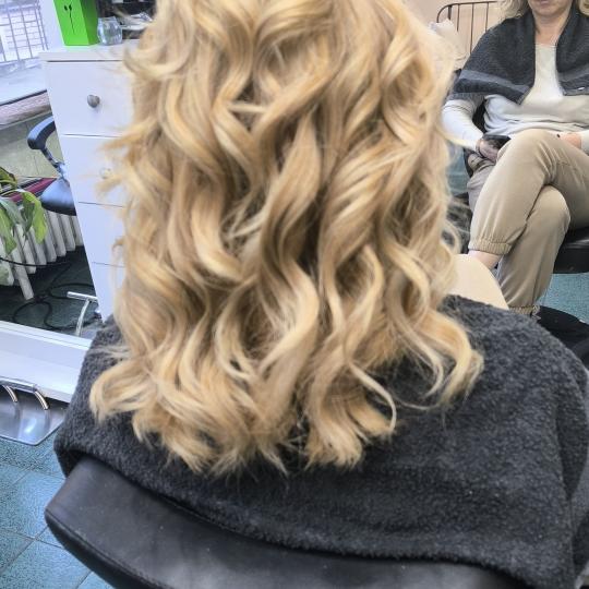 Candy S #novisad Feniranje i stilizovanje Feniranje WAVES, na talase - duga gusta kosa