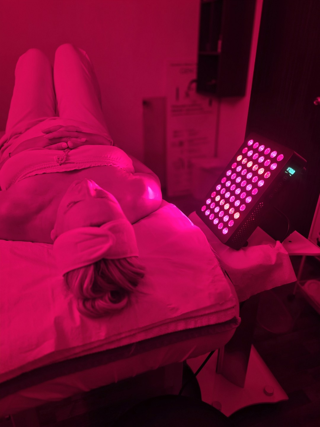 Starmedic #beograd Tretman lica Infrared panel i red light therapy