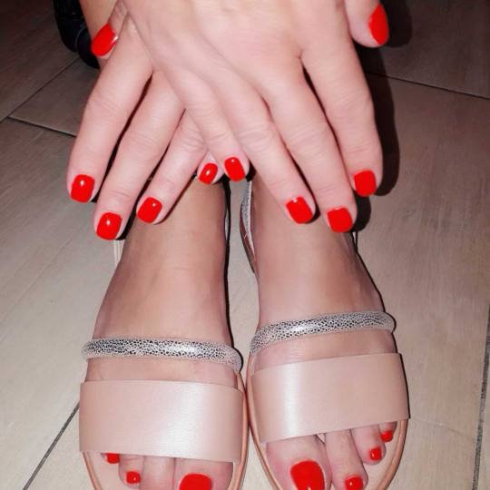 Bibi beauty centar #beograd Estetski pedikir Estetski pedikir + gel lak pedikir i manikir by BiBi