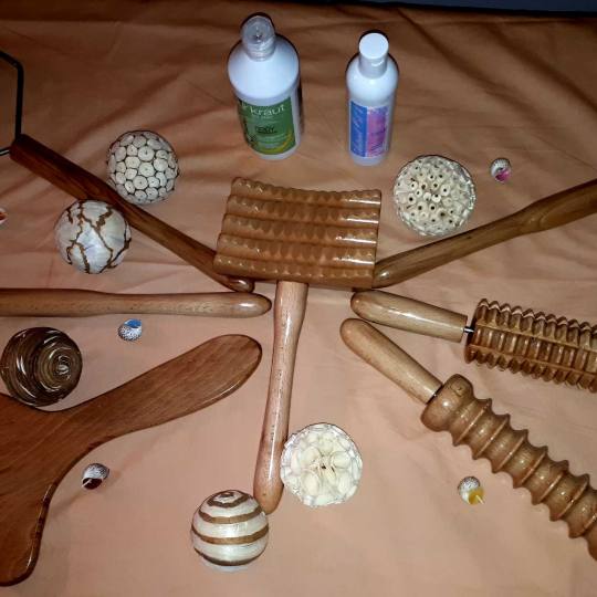 Migun centar relax #beograd Anticelulit masaža Maderoterapija noge + gluteus + stomak +ledja+ ruke/