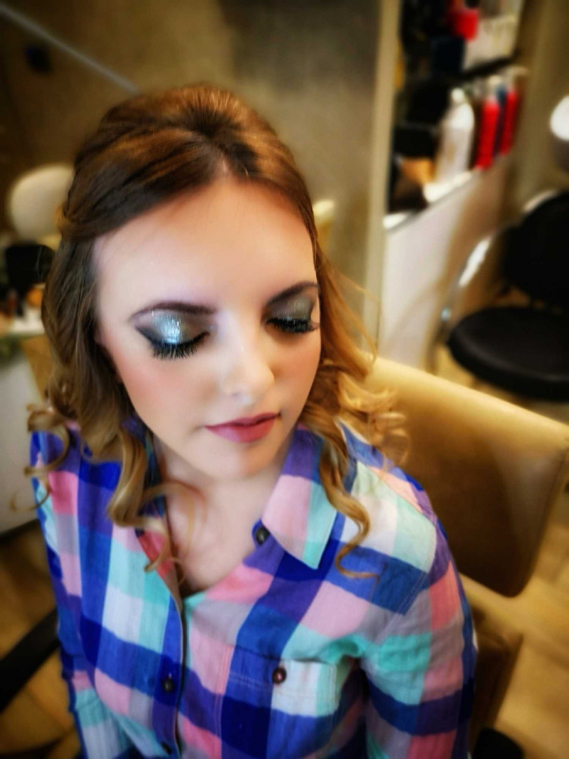 Bibi beauty centar #beograd Make-up / šminkanje Profesionalno šminkanje + veštačke trepavice