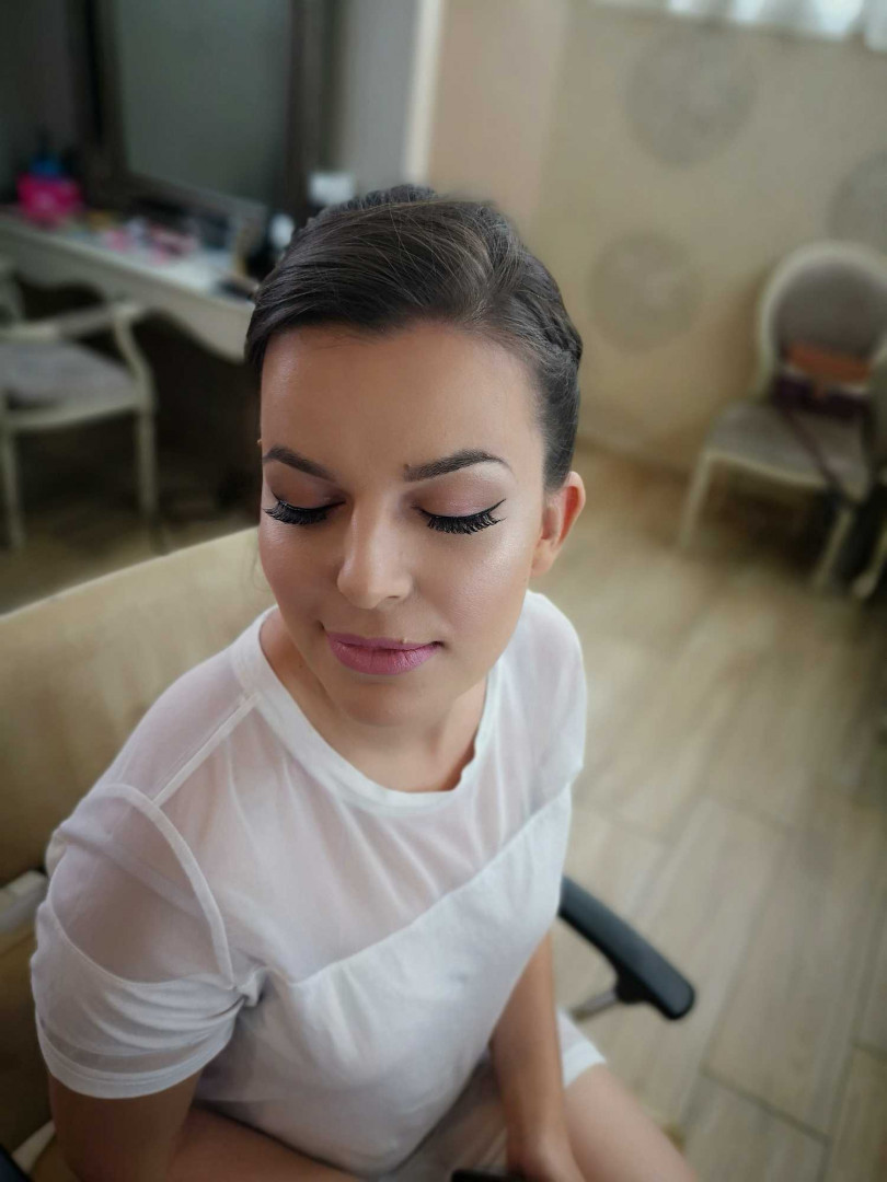 Bibi beauty centar #beograd Make-up / šminkanje Profesionalno šminkanje + veštačke trepavice