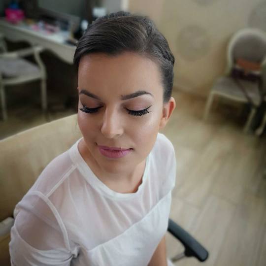 Bibi beauty centar #beograd Make-up / šminkanje Profesionalno šminkanje + veštačke trepavice Mak