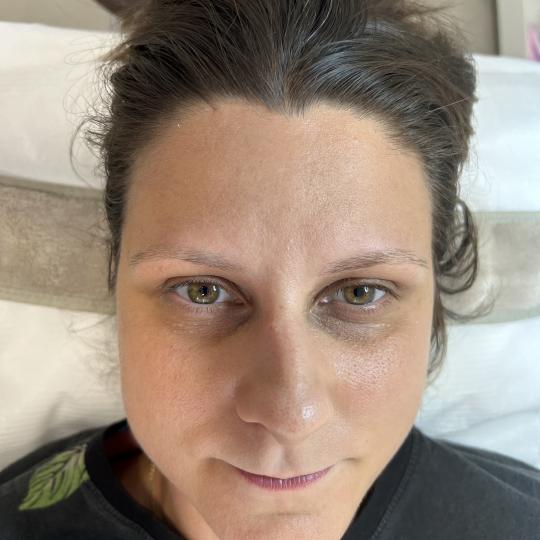 Sandra estetik studio #beograd Obrve Oblikovanje obrva pincetom Hvala Vam na poverenju! 🤍 Bilo mi