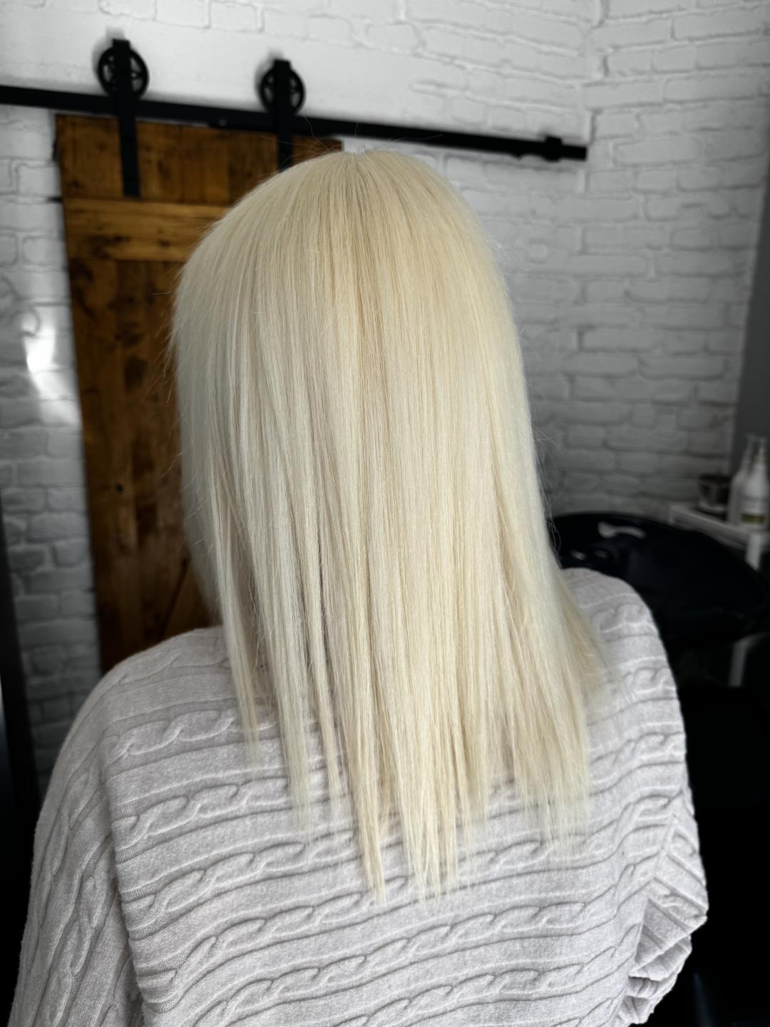 Blajhanje cele dužine + feniranje na ravno - kosa srednje dužine - Dolce 712, Beograd Blajhanje kose Frizerski saloni Blajhanje kose, Beograd, Vukov spomenik, Đeram