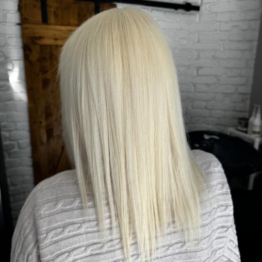 Dolce 712 #beograd Blajhanje kose Blajhanje cele dužine + feniranje na ravno - kosa srednje dužine