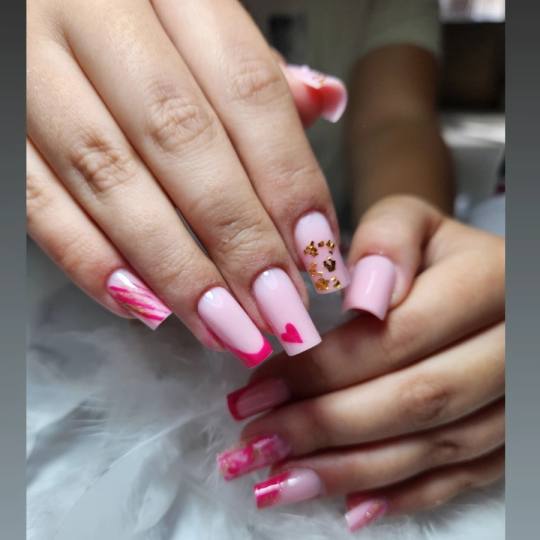 Beauty Team J&S 037 #krusevac Izlivanje noktiju Izlivanje noktiju gelom - M dužina