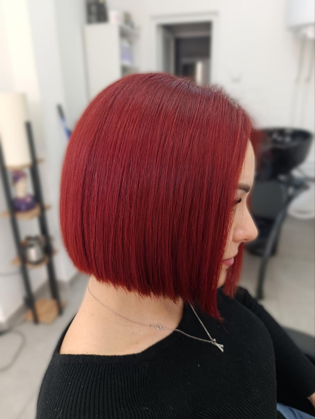 Farbanje cele dužine - kosa srednje dužine - Travijata Donna, Novi Sad Farbanje kose Frizerski saloni Farbanje kose, Novi Sad, Grbavica, Liman, Adamićevo naselje