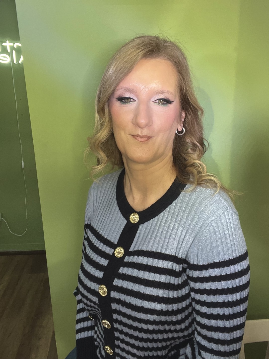 Artist Alex Studio #nis Make-up / šminkanje Profesionalno šminkanje + veštačke trepavice