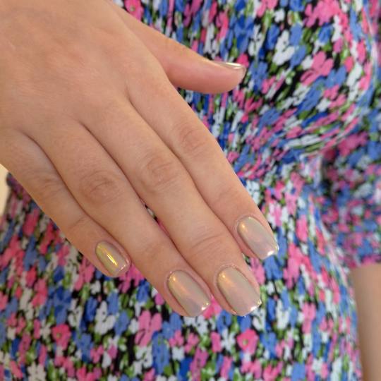 For my Nails #beograd Manikir Manikir + gel lak Ponekad pozelimo da nam nokti imaju poseban sjaj.Hro