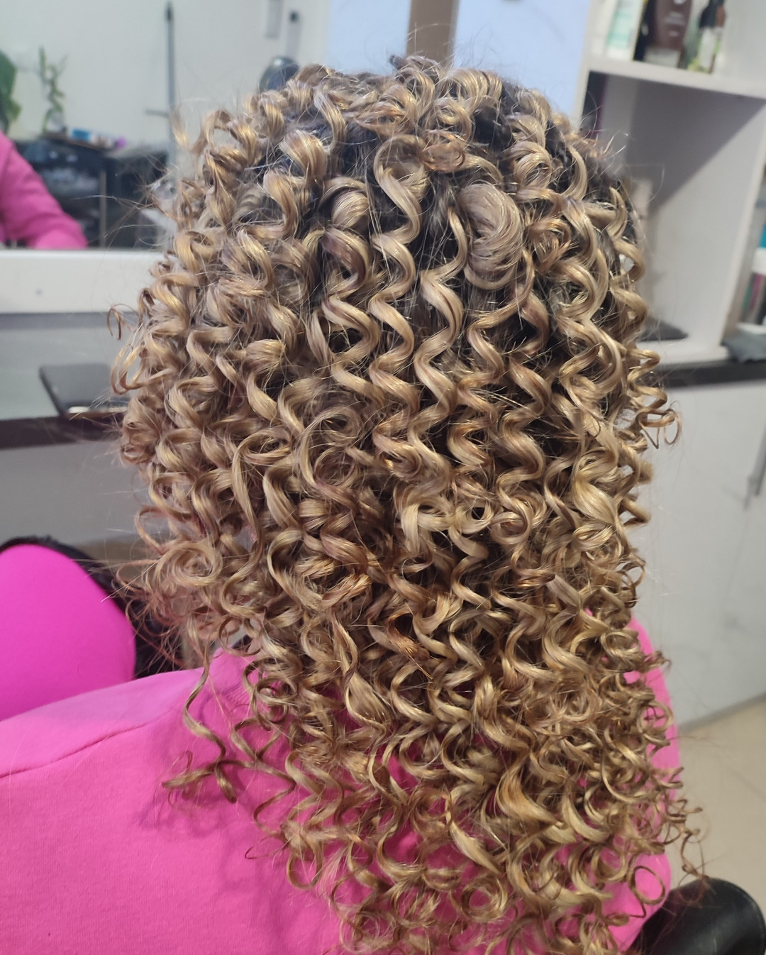 S2 Sanja - Vračar #beograd Uvijanje, lokne i talasi Afro lokne - sve dužine kose