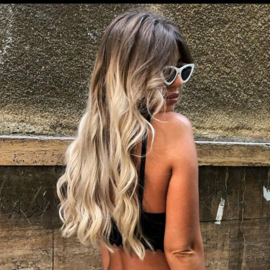Beauty Centar 2313 #beograd Uvijanje, lokne i talasi Stilizovanje kose presom / kupom - duga kosa
