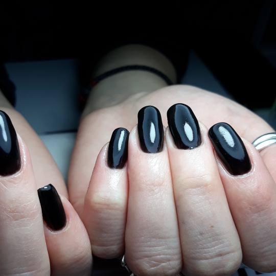 Salon Klinik #beograd Manikir Ruski manikir + ojačavanje rubber bazom - S dužina