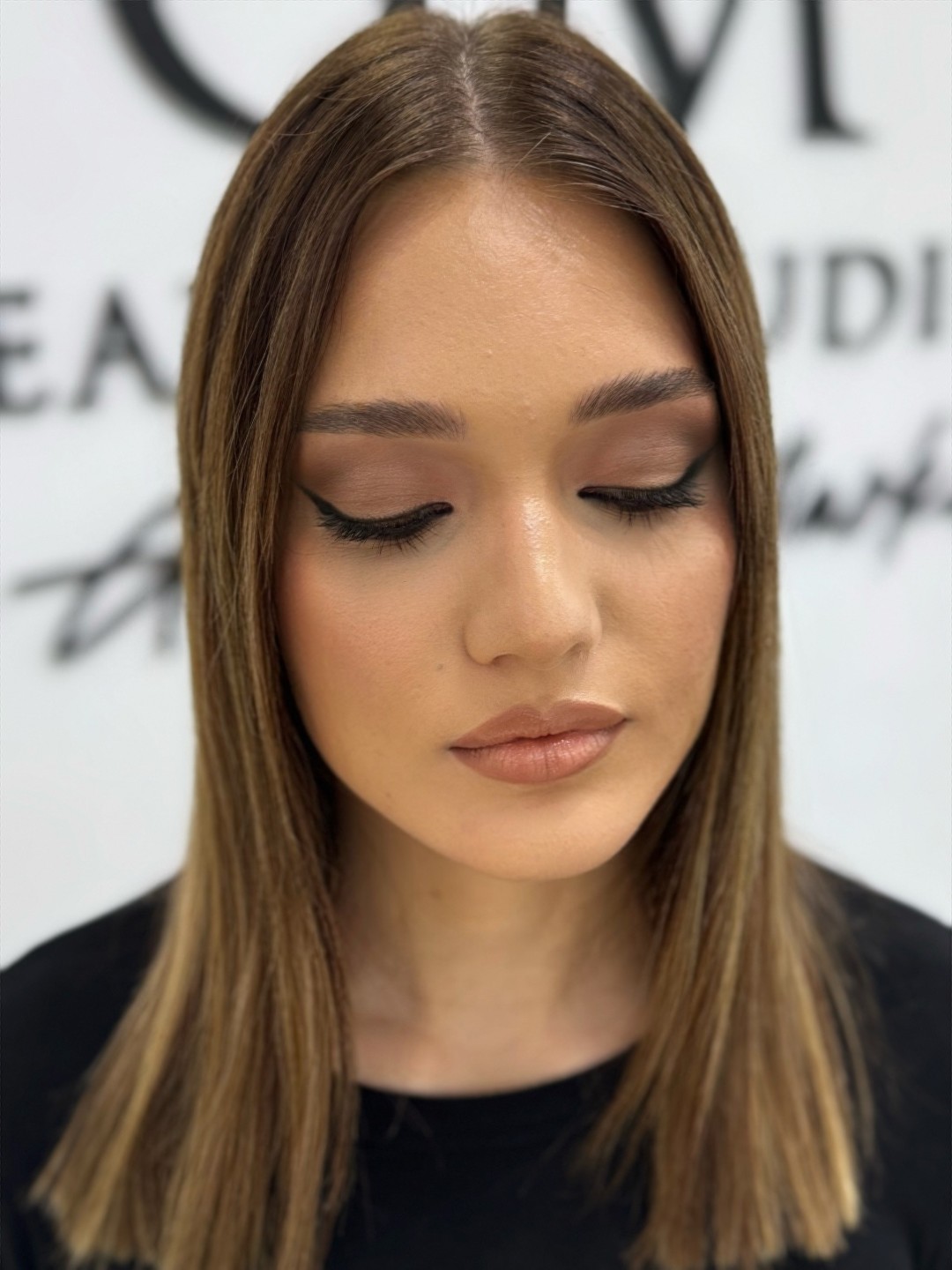 GM Beauty studio #beograd Make-up / šminkanje Profesionalno šminkanje + veštačke trepavice