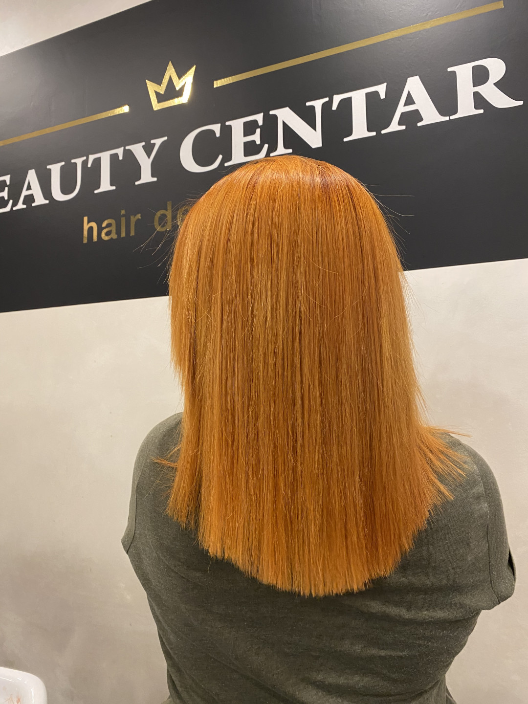 Beauty Centar 2313 #beograd Farbanje kose Farbanje cele dužine + botox tretman - duga kosa