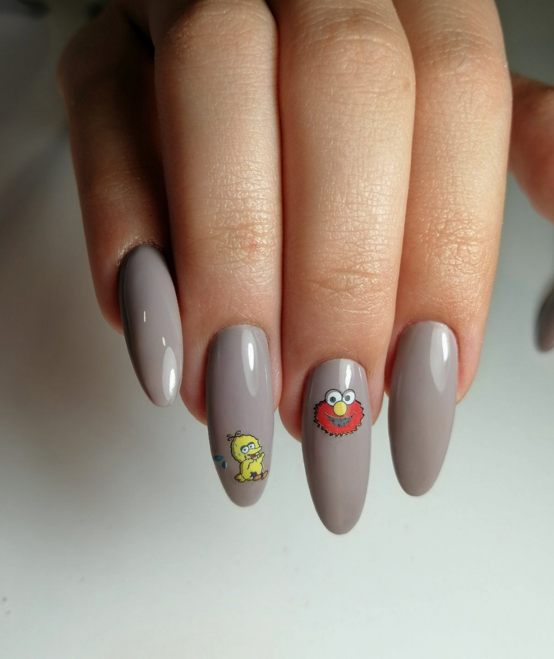 Nail office - TC BIG Rakovica #beograd Korekcija noktiju Korekcija noktiju gelom + boja - S dužina