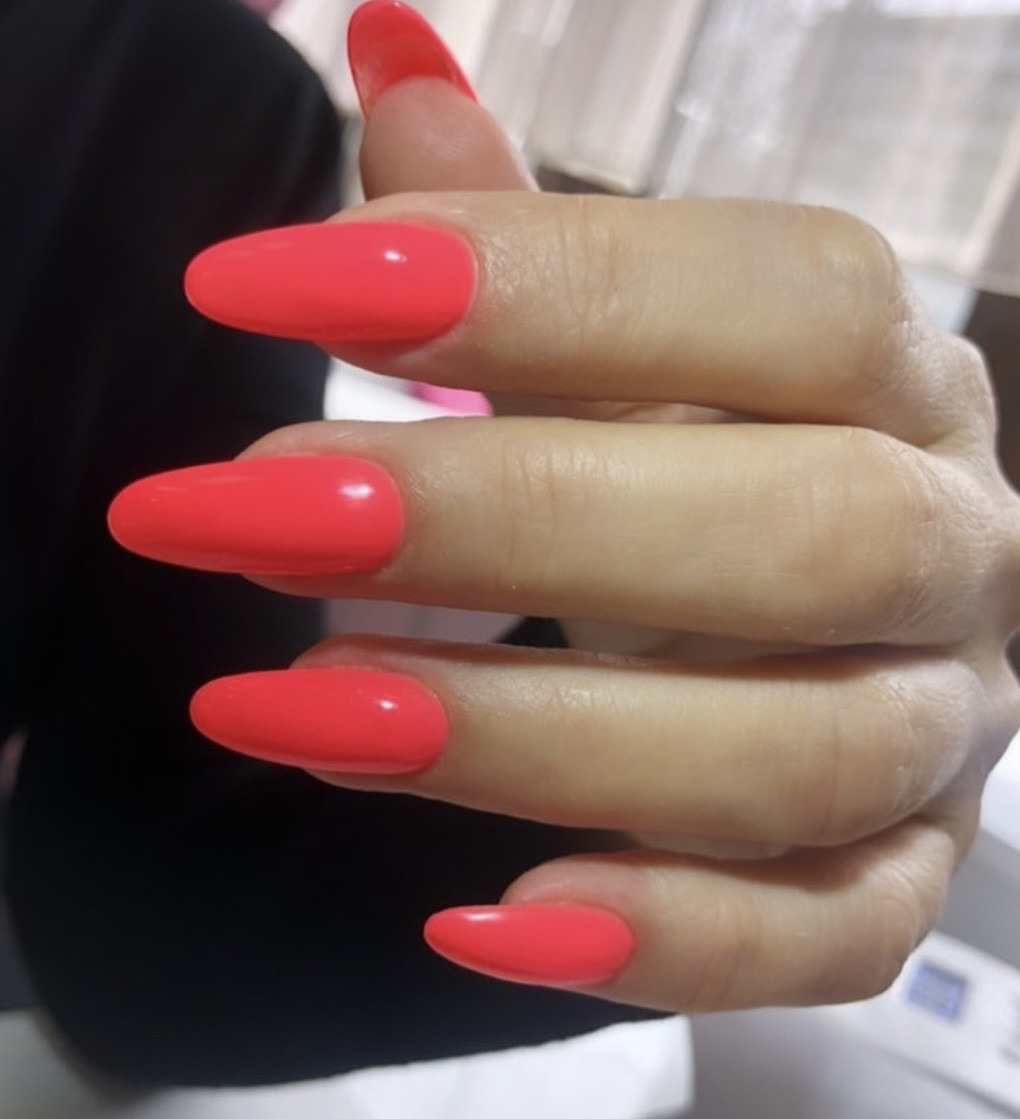 Hill Beauty Centar #beograd Izlivanje noktiju Izlivanje noktiju gelom - M dužina