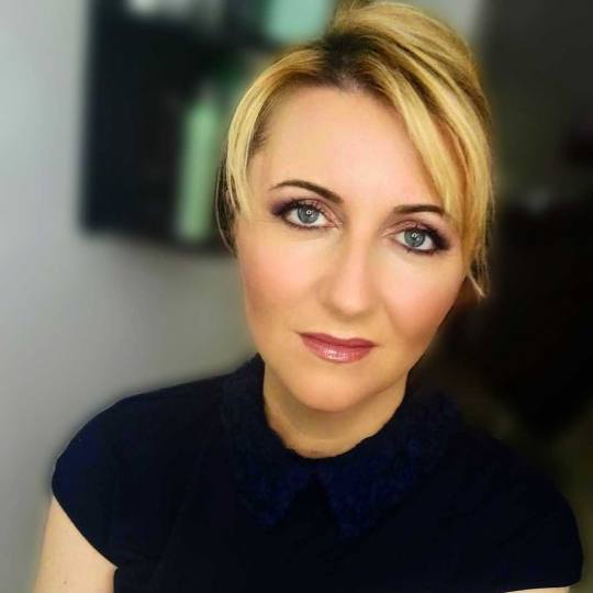 Cut 'n' Go #novisad Make-up / šminkanje Profesionalno šminkanje + 3D mink trepavice