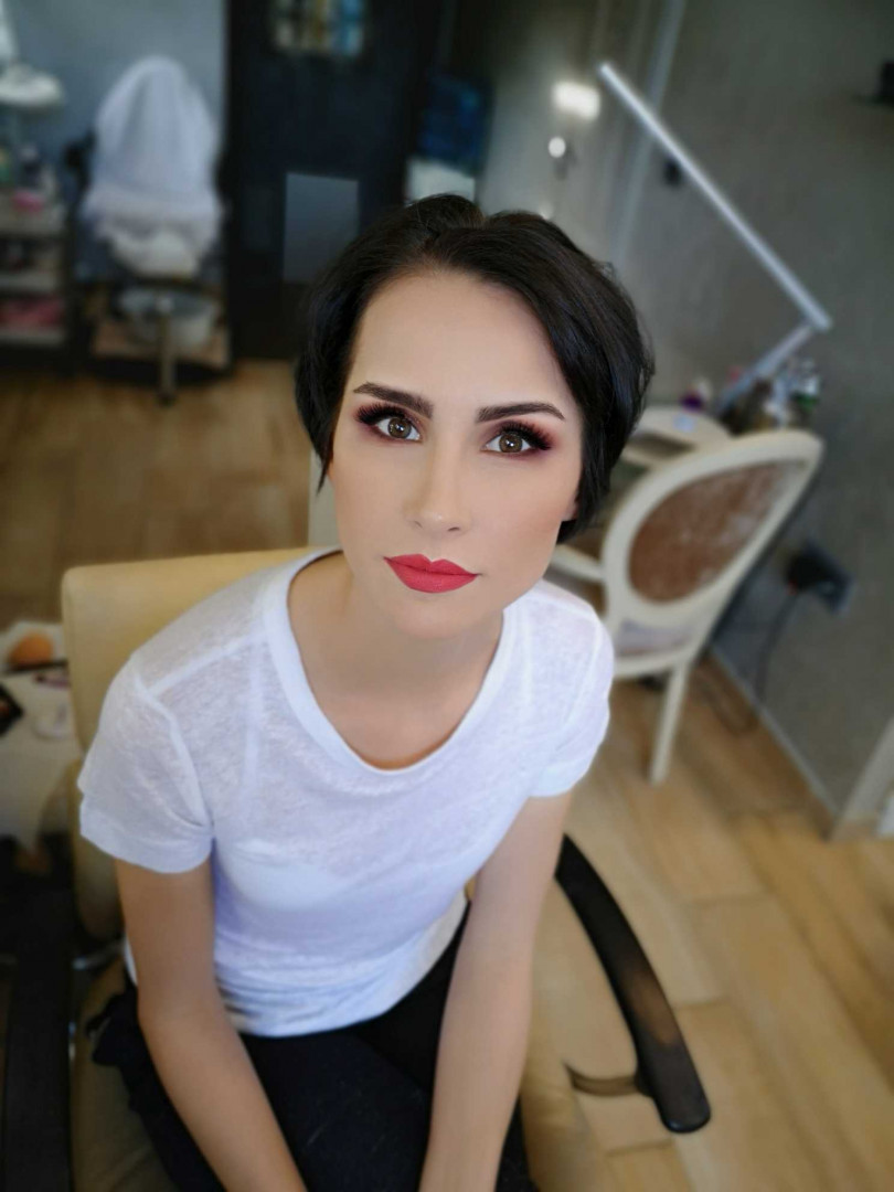 Bibi beauty centar #beograd Make-up / šminkanje Profesionalno šminkanje + veštačke trepavice