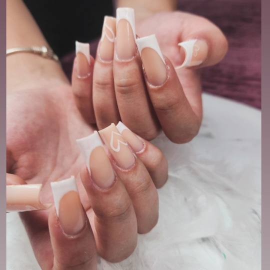 Beauty Team J&S 037 #krusevac Izlivanje noktiju Izlivanje noktiju gelom - L dužina