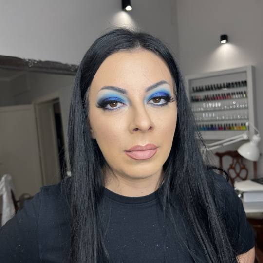 Ena beauty studio #nis Make-up / šminkanje Profesionalno šminkanje + veštačke trepavice