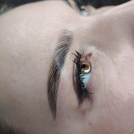 Bellezza Atelier #beograd Laminacija obrva nije samo podizanje dlačica već i pravilna arhitektura 