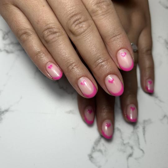 Mala Plava B #novisad Ojačavanje noktiju Ojačavanje prirodnih noktiju gelom