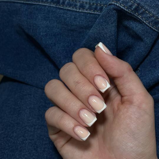 Studio Imela #beograd Ojačavanje noktiju Rubber baza