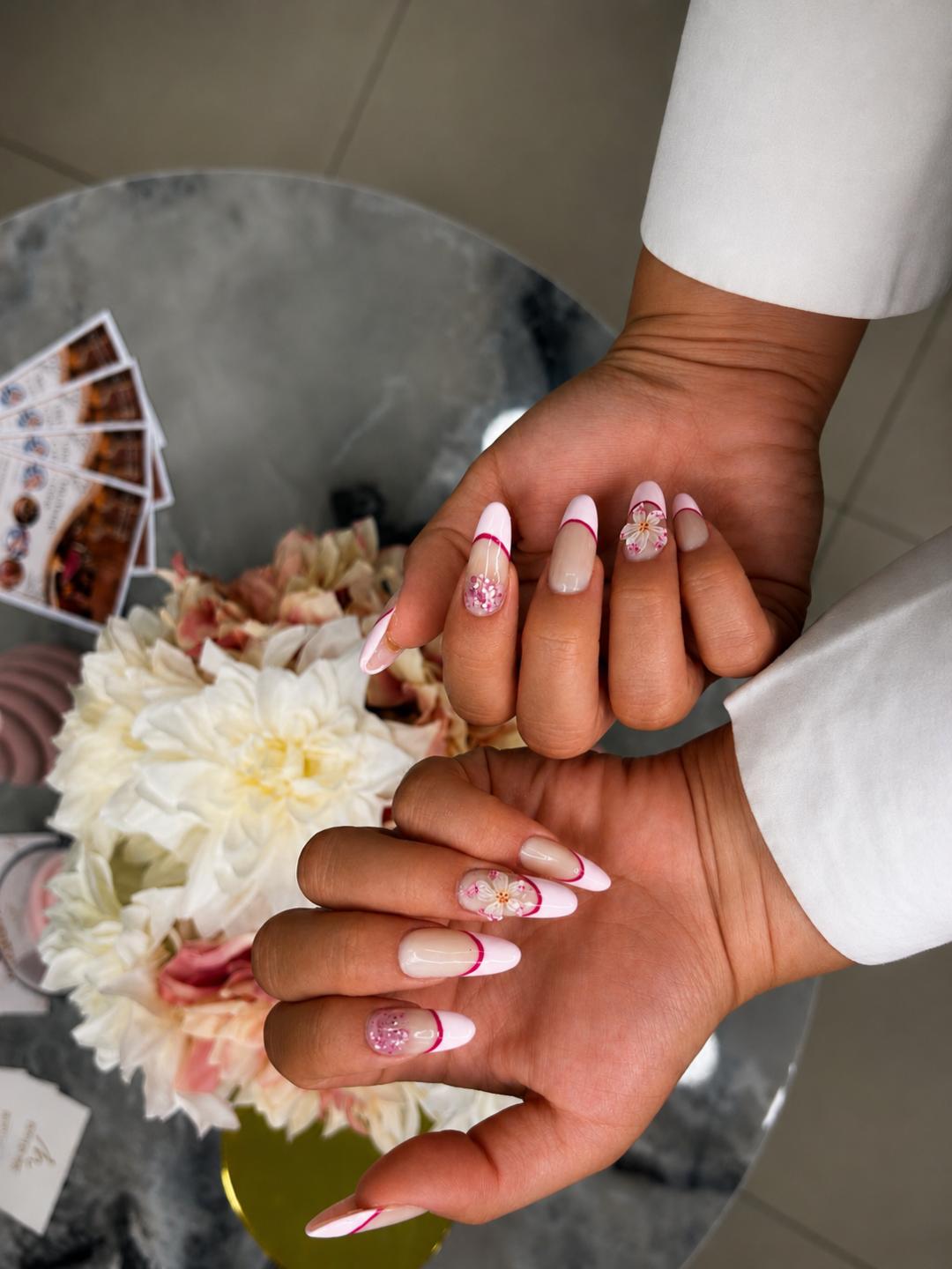 Mila Beauty Centar #beograd Izlivanje noktiju Izlivanje noktiju gelom - XL dužina