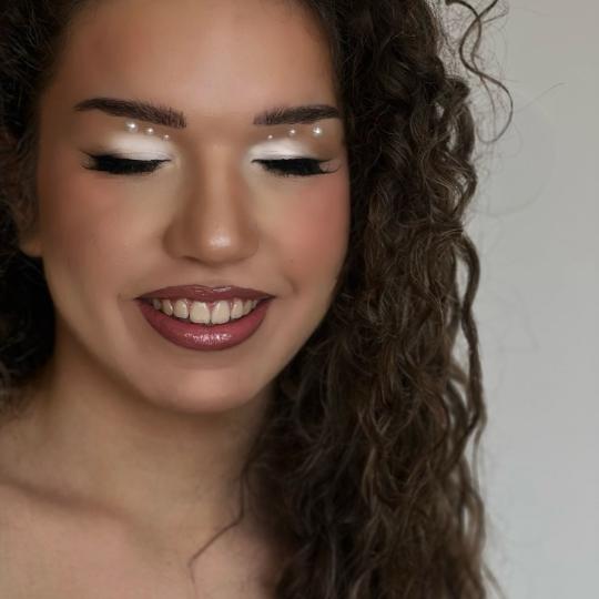 Maria's Beauty #nis Make-up / šminkanje Profesionalno šminkanje + veštačke trepavice