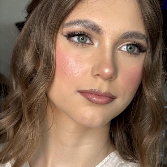 Lola esthetic center #beograd Make-up / šminkanje Profesionalno šminkanje