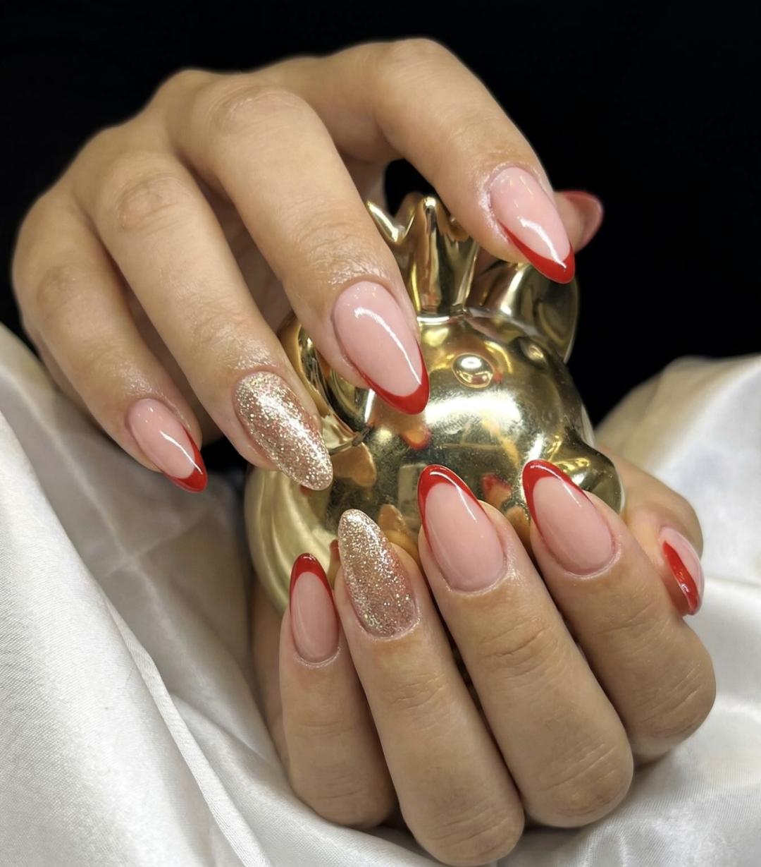 Ojačavanje prirodnih noktiju gelom - Studio Magic Room, Beograd Ojačavanje noktiju Nokti Ojačavanje noktiju, Beograd, Zemun Centar