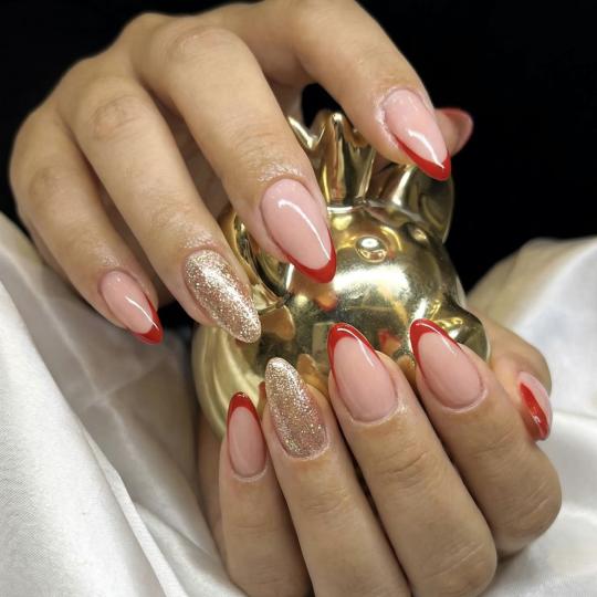 Studio Magic Room #beograd Ojačavanje noktiju Ojačavanje prirodnih noktiju gelom