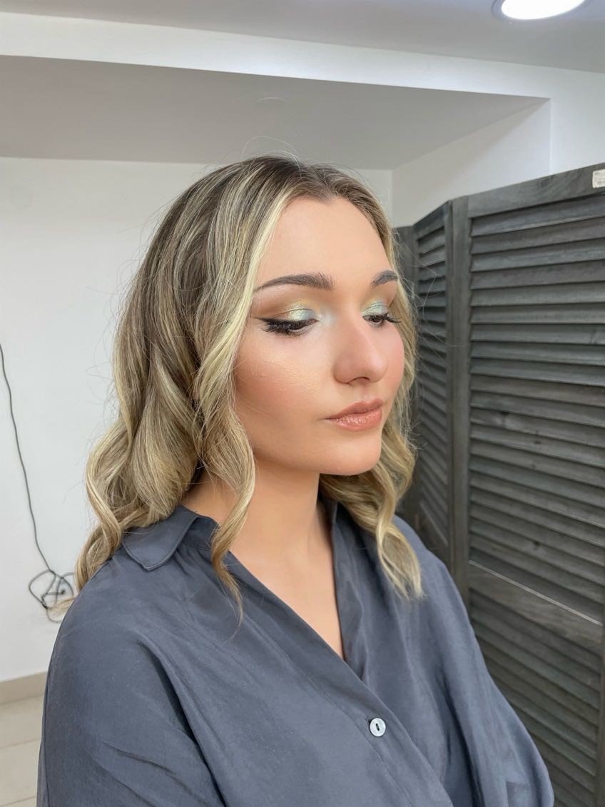 Profesionalno šminkanje - Studio Adore, Novi Sad Make-up / šminkanje Lice Make-up / šminkanje, Novi Sad, Sajmište, Detelinara, Banatić
