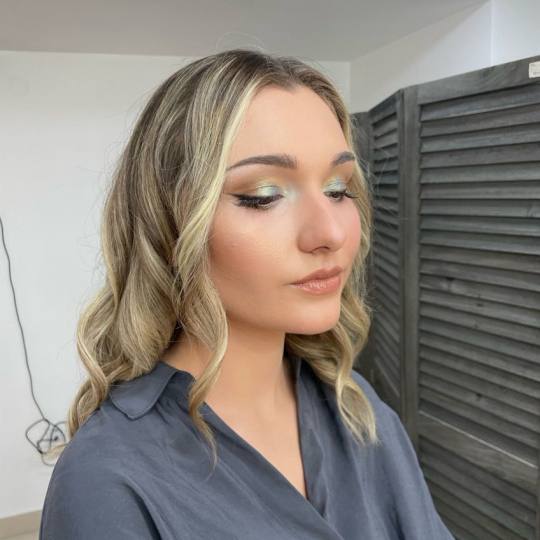 Studio Adore #novisad Make-up / šminkanje Profesionalno šminkanje