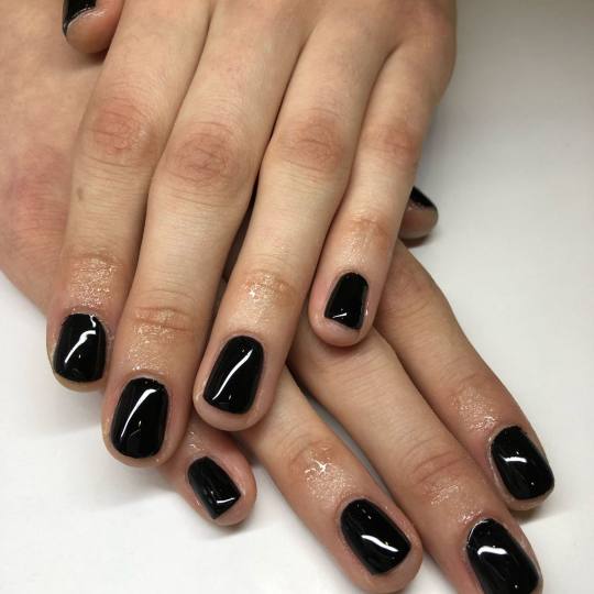 Mademoiselle Beauty #beograd Gel lak Gel lak - ruke sa aparatnim manikirom