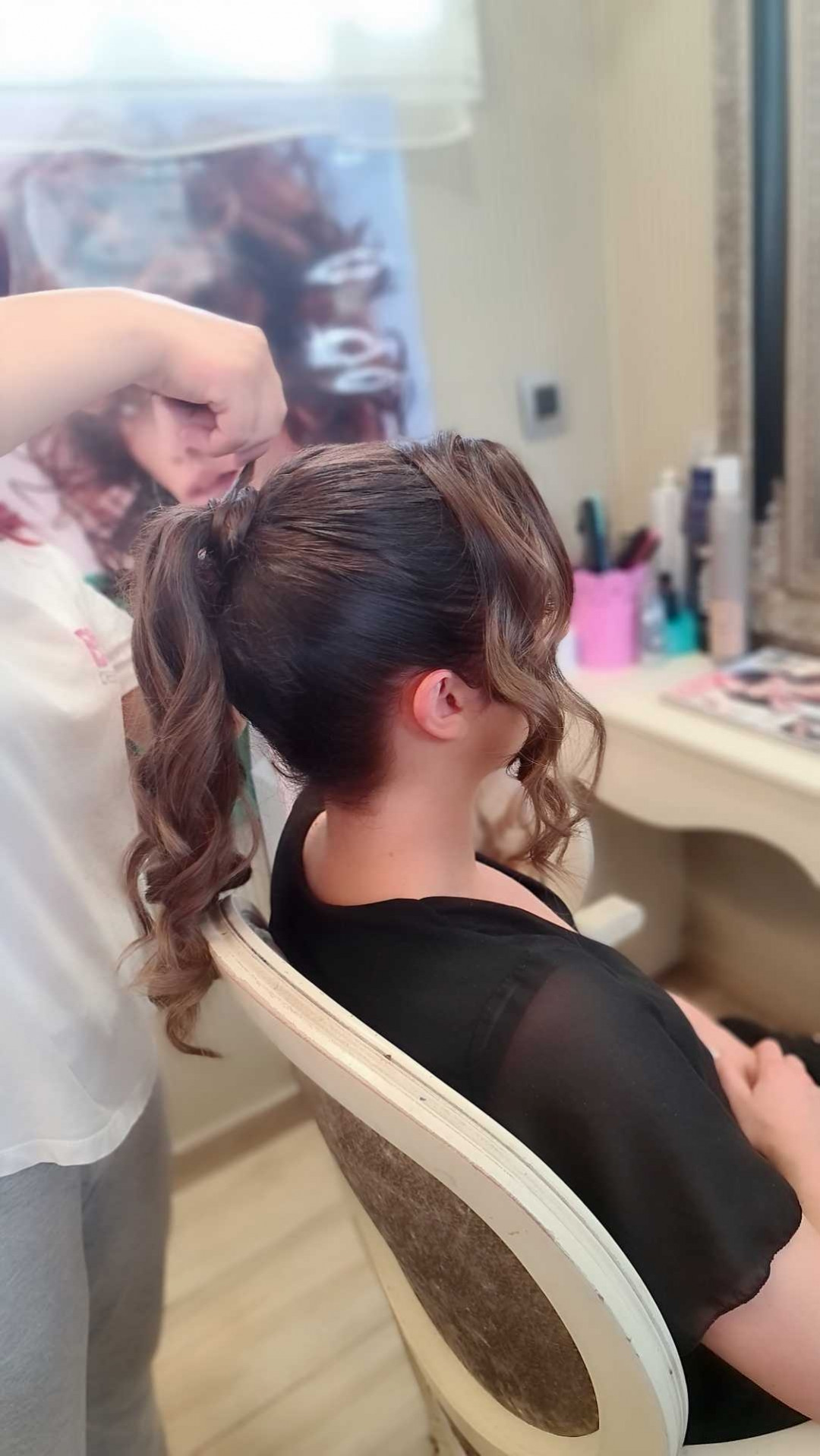 Bibi beauty centar #beograd Svečane i frizure za svadbu Svečana frizura - kosa srednje dužine