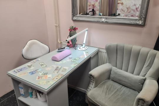 Frizersko-kozmetički salon Mina - Slavija Beograd